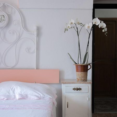 Dussaiga - Camera Delle Rose Dolceacqua Exteriér fotografie