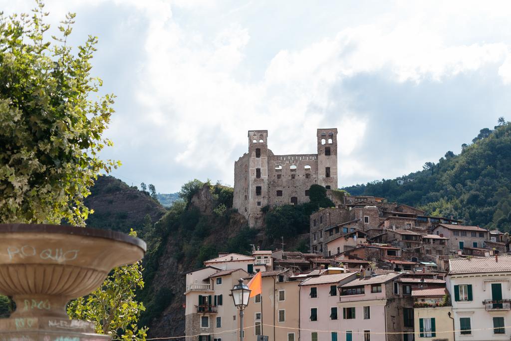 Dussaiga - Camera Delle Rose Dolceacqua Exteriér fotografie